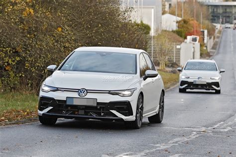 2025 VW Golf R Spied in Hatch and Wagon Flavors, Can You Spot the Changes? - autoevolution