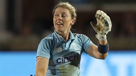 Heather Knight: England Women captain urges squad to be aggressive vs ...