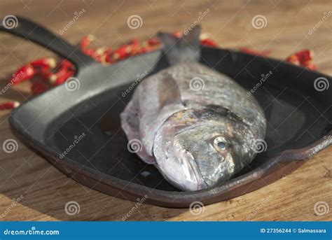 Grilled Sea Bream Stock Images - Image: 27356244