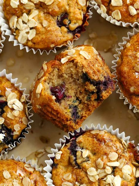 Healthy Breakfast Muffins {Blueberry & Oat}