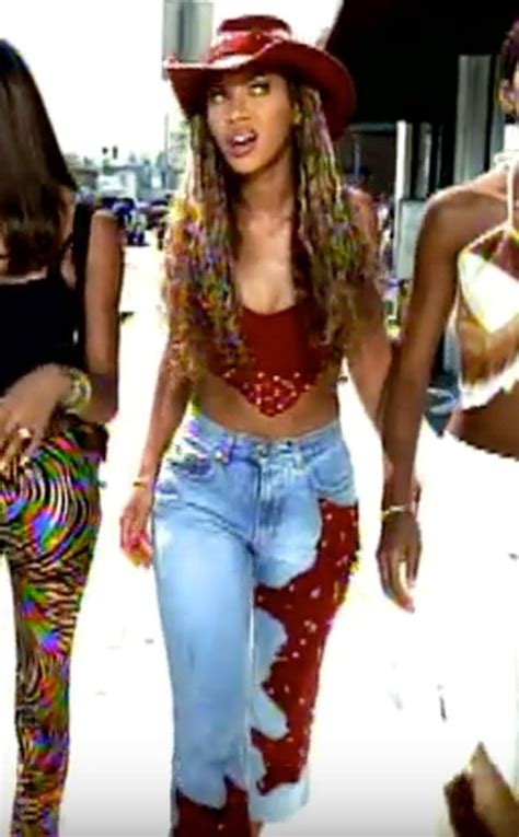 This Outfit from Beyoncé Moments You Forgot Existed | E! News