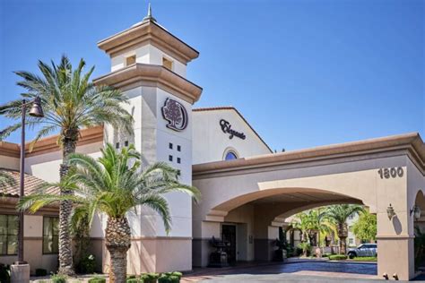 DoubleTree by Hilton Phoenix-Gilbert