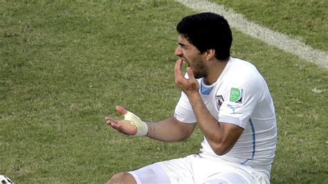 World Cup 2014: FIFA begins investigation of Suarez biting incident ...