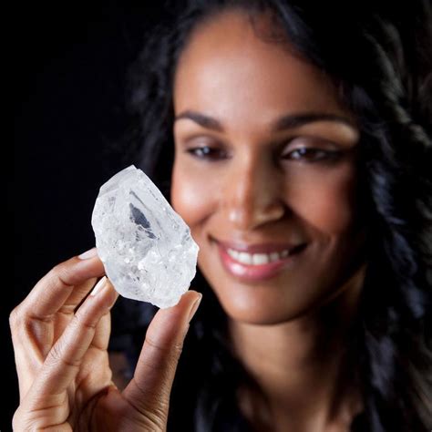 Why the Lesedi la Rona diamond didn’t sell at auction | The Jewellery Editor