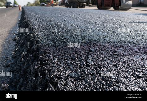 Bitumen Asphalt Stock Photos & Bitumen Asphalt Stock Images - Alamy