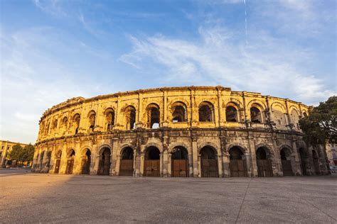 Nimes Amphitheater - Nimes Amphitheatre Travel Attractions, Facts & History