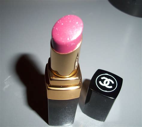Lacroix the Beauty Blog: Chanel Rouge Coco Shine Bonheur #61