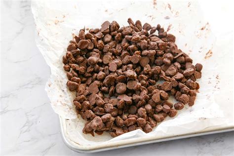 Chocolate-Covered Raisins Recipe