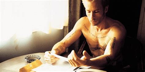 10 Hidden Details Everyone Missed In Memento