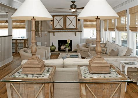 20 Beautiful Beach House Living Rooms