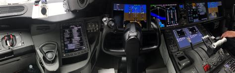 Panorama of the Boeing 787-9 Dreamliner Cockpit : r/aviation