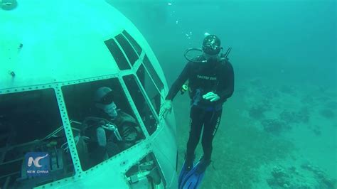 Diving into aircraft under sea in Jordan - YouTube