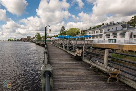 Wilmington Riverwalk - Wilmington-NC.com