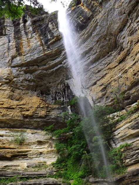 Hemmed-in Hollow Falls (Buffalo River) Photos 2013 | Arklahoma Hiker