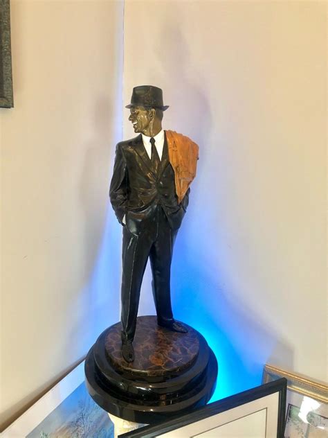 Frank Sinatra bronze statue 36/500 1999 by Sean Joyce | EstateSales.org