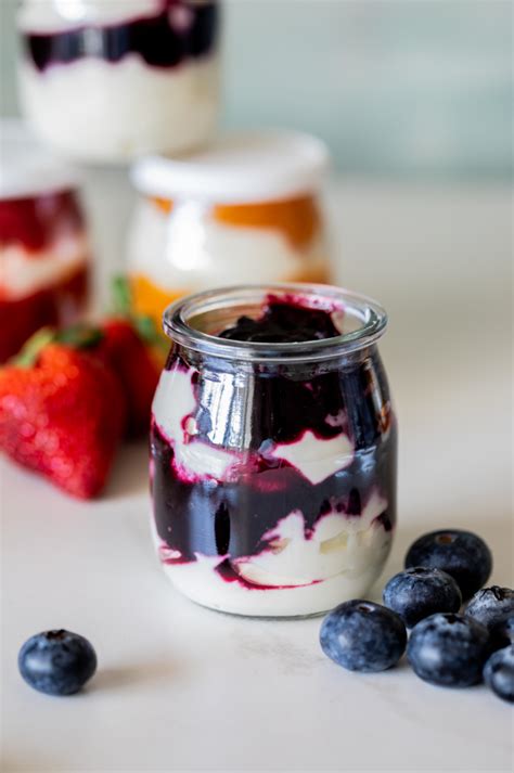 Easy breakfast yogurt and fruit cups - Simply Delicious