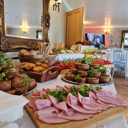 TOTTINGTON MANOR RESTAURANT, Edburton - Menu, Prices & Restaurant Reviews - Tripadvisor