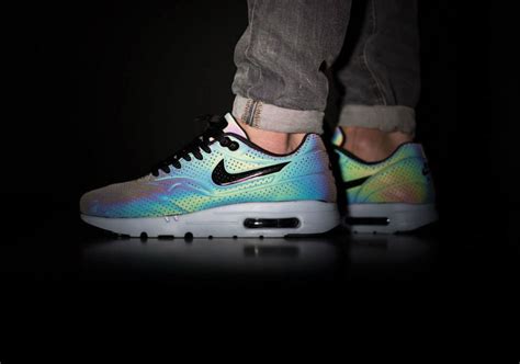 A Closer Look At The Color-Changing Nike Air Max Releases - SneakerNews.com