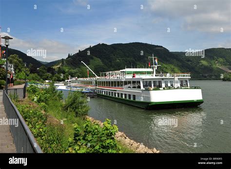 River cruiseship moored on the Rhine Rhine at Boppard in the Rhine Valley in Germany Stock Photo ...