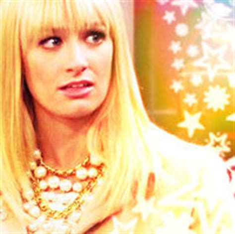 2BG Caroline Channing - KarinaCullen Icon (33115913) - Fanpop