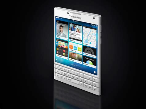 BlackBerry Passport launches: square screen, 30-hour battery and (of ...