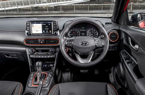 Hyundai Kona 1.0 T-GDi SE 2017 review | Autocar