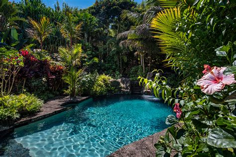 Top 6 Hawaii Vacation Rentals with Amazing Pools | Hawaii Life Vacations