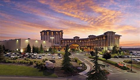 CHUKCHANSI GOLD RESORT & CASINO $142 ($̶1̶8̶8̶) - Prices & Hotel ...