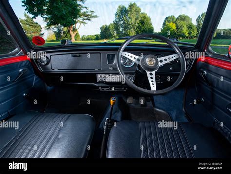 1971 austin 1300 hi-res stock photography and images - Alamy