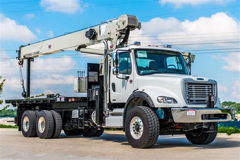 National Crane 690H/E2 Boom Truck – Custom Truck One Source