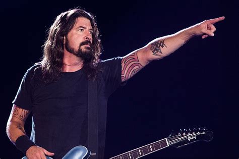 Dave Grohl Shares the Story Behind 'Everlong'