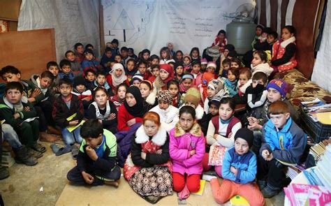 Refugee children start lessons at schools across the country | News | ekathimerini.com