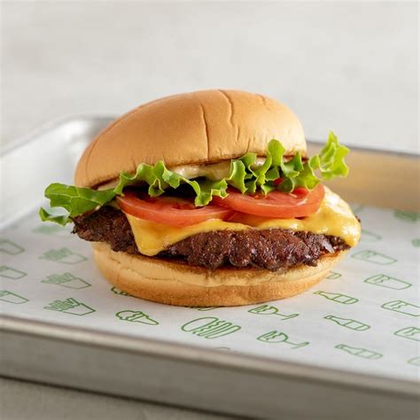 You Can Make Shake Shack Burgers At Home With Their DIY Kits | 12 Tomatoes