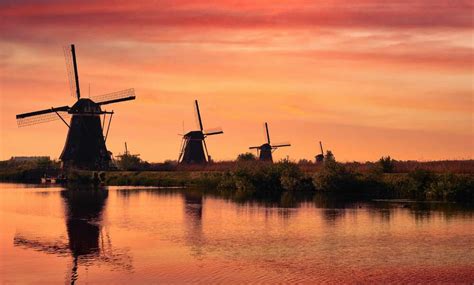 Sahara sand provides stunning sunsets in the Netherlands