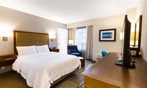 HAMPTON INN BY HILTON VANCOUVER-AIRPORT/RICHMOND | ⋆⋆⋆ | CANADA | SEASON DEALS FROM $171