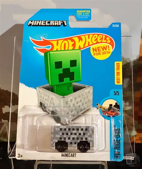 The First Minecraft Hot Wheels Car Is Just A Box On Wheels | Gizmodo Australia