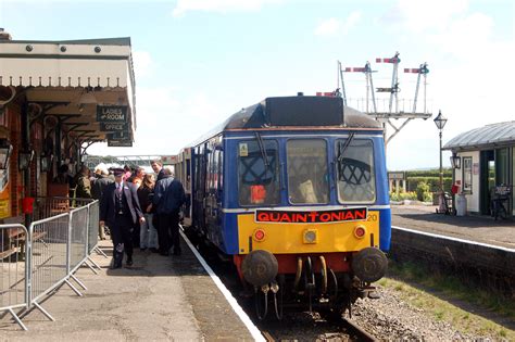 Buckinghamshire Railway Centre - Photo "ChilternRailwaysClass121QuaintonPhoto2" :: Railtracks UK