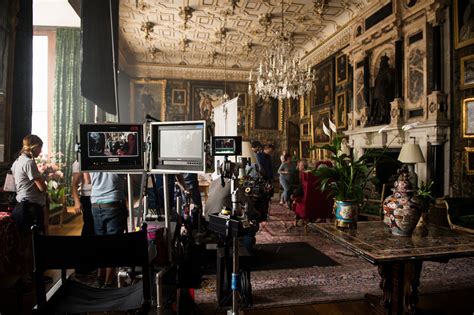 ‘The Crown’ Stars Behind the Scenes Photo Gallery - Netflix Tudum