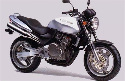 Honda Honda Hornet 250 - Moto.ZombDrive.COM