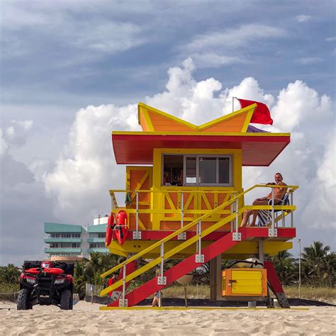 Lifeguard Tower Miami Beach Florida | HilaryStyle