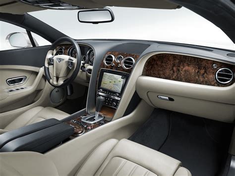 Cars World: Bentley Continental GT Interior