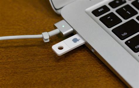 Official OS X USB Flash Drive Installer | MacRumors Forums