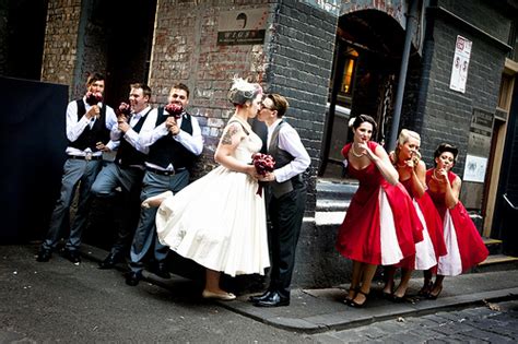 Laura & Stephen's retro jazz wedding | Offbeat Bride - OFFBEAT WED