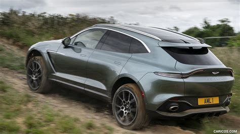 2021 Aston Martin DBX Stirling Green - Off-Road | HD Wallpaper #90 | 2560x1440