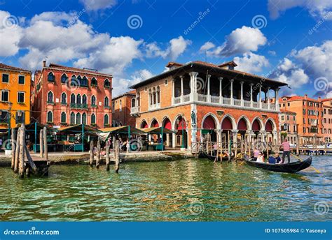 Fish Market on Grand Canal in Venice Editorial Stock Image - Image of cloud, european: 107505984