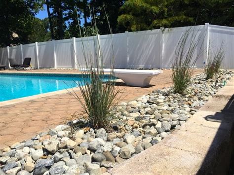 11 Simple Pool Landscaping Ideas That Fit Your Budget | Medallion Energy