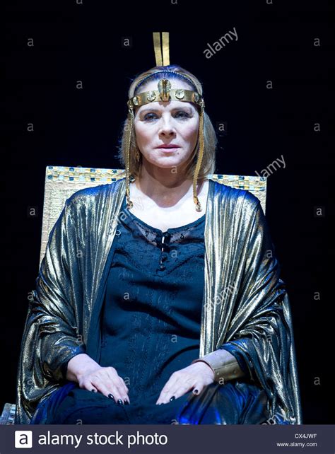 Janet Suzman Cleopatra Stock Photos & Janet Suzman Cleopatra Stock Images - Alamy