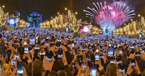 Internet Reacts As Video Shows Only Phones Recording New Year Fireworks In Paris