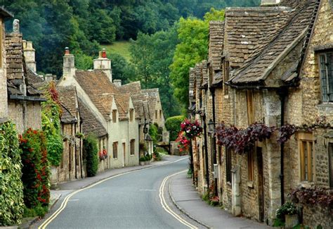 Castle Combe | Cotswold Village | The Cotswolds Guide