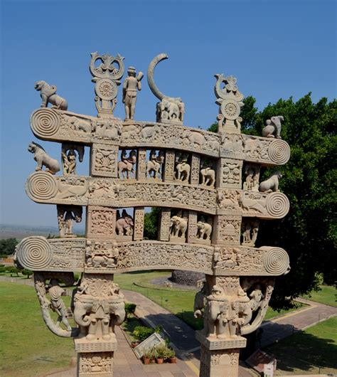 Sanchi Stupa and Torana - Abhijna e-Museum